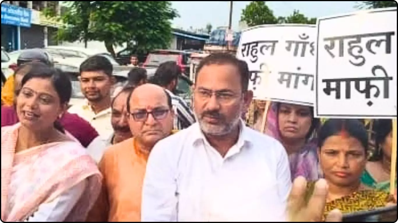 रायबरेली में राहुल गांधी का जोरदार विरोध रायबरेली में राहुल गांधी का जोरदार विरोध