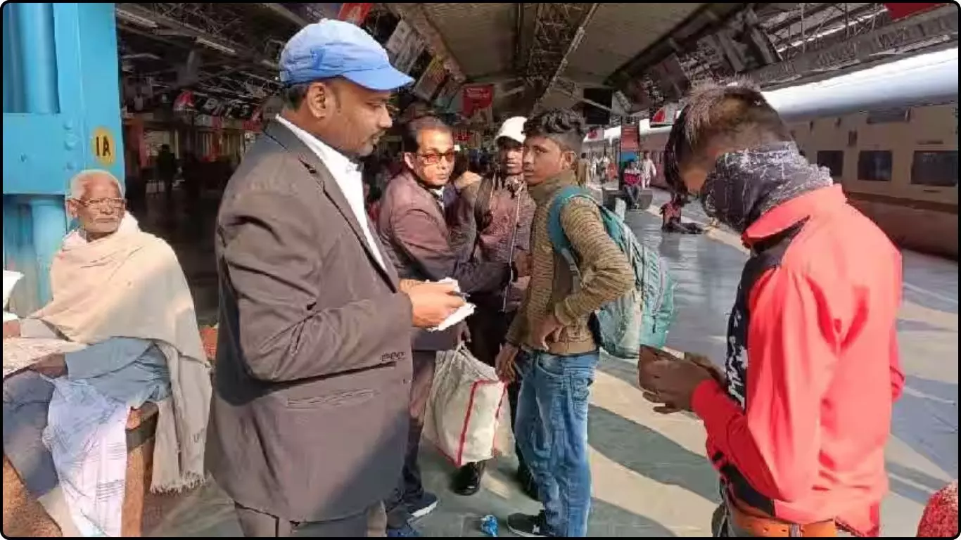 बिना टिकट पकड़े गए लाखों यात्री, रेलवे ने वसूले 100 करोड़