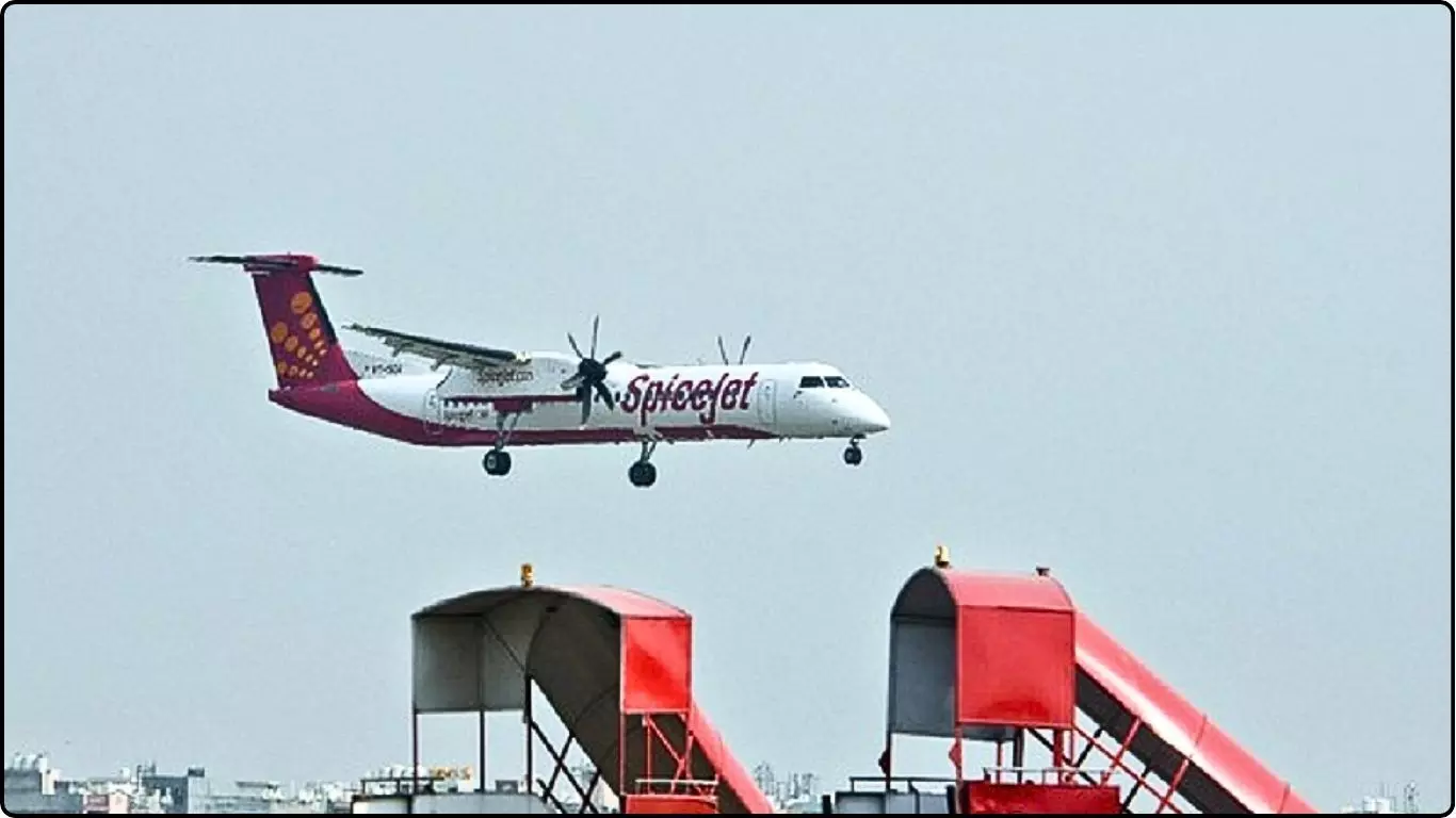 स्पाइसजेट एयरलाइन का बॉम्बार्डियर Q400 स्पाइसजेट एयरलाइन का बॉम्बार्डियर Q400