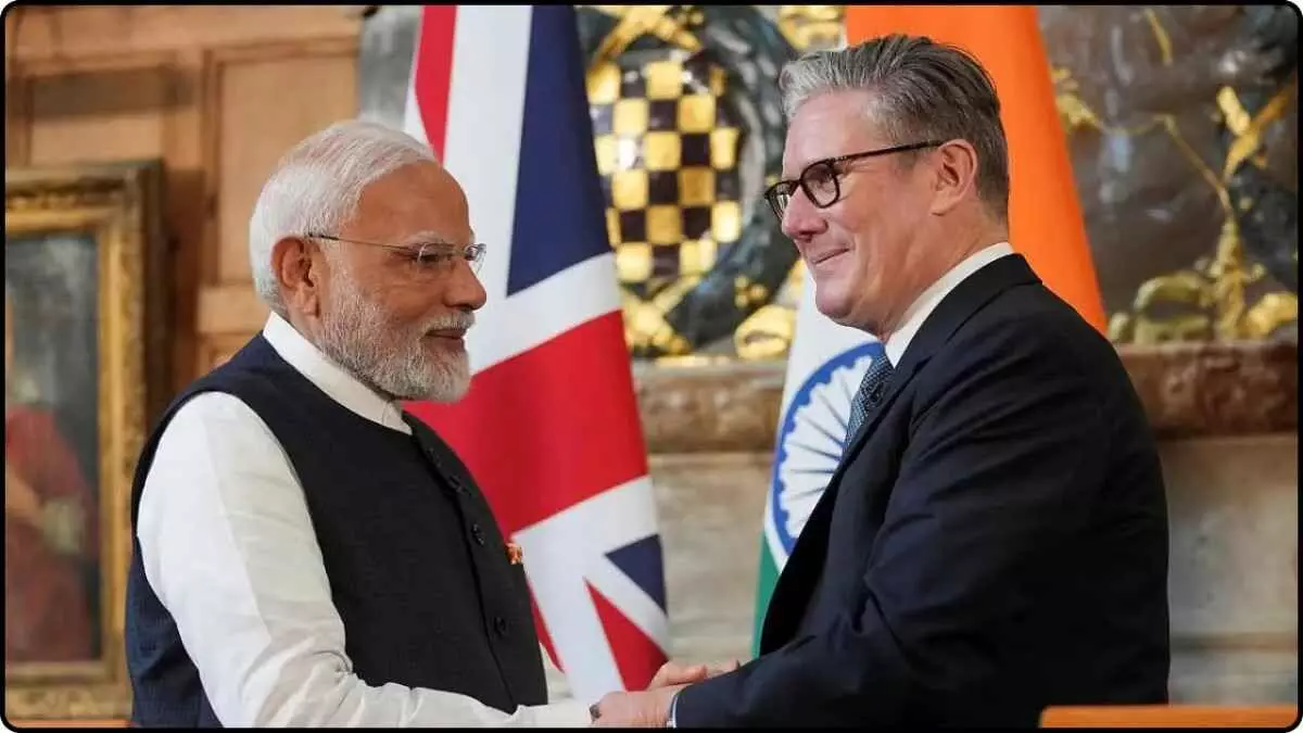 पीएम मोदी एंड पीएम स्टार्मर पीएम मोदी एंड पीएम स्टार्मर