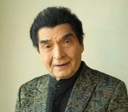 Senior Hindi cinema actor Govardhan Asrani passed away this evening after a prolonged illness. Senior Hindi cinema actor Govardhan Asrani passed away this evening after a prolonged illness.