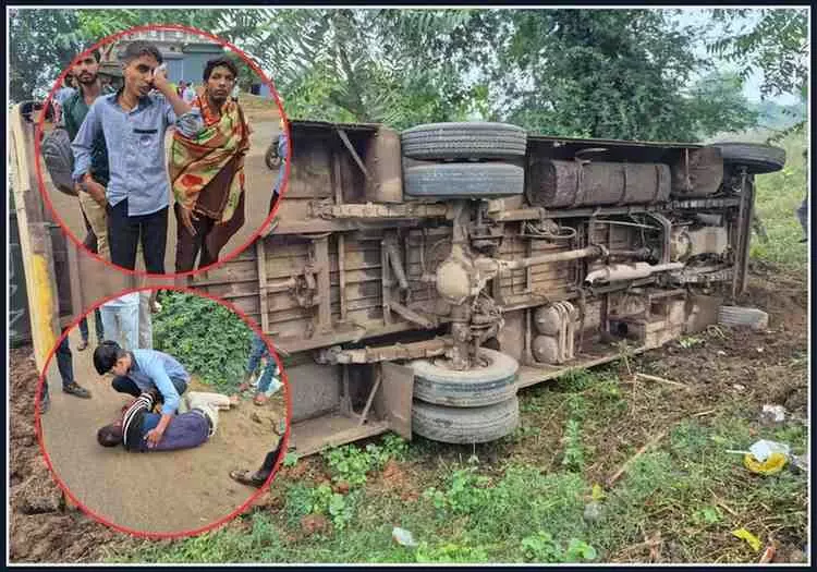 A private school bus overturned in Karauli