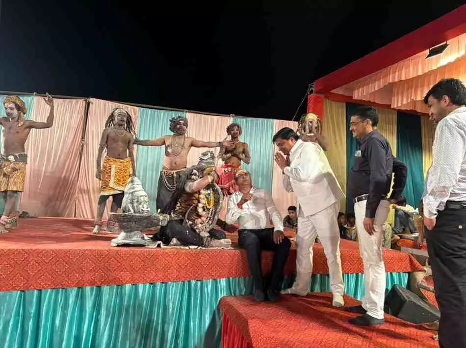 A grand Balaji Maharaj Jagran was held in Thirana village, with a surge of devotion and faith on the temples 19th anniversary.