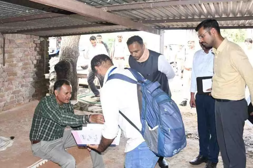 Chief Electoral Officer Naveen Mahajan inspected the voter list revision in Baran