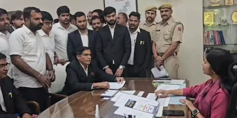 Advocate was treated rudely at Rajnagar police station,