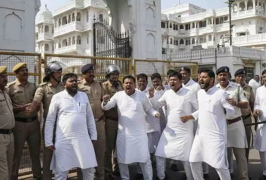 Congress protest against UDA action Congress protest against UDA action
