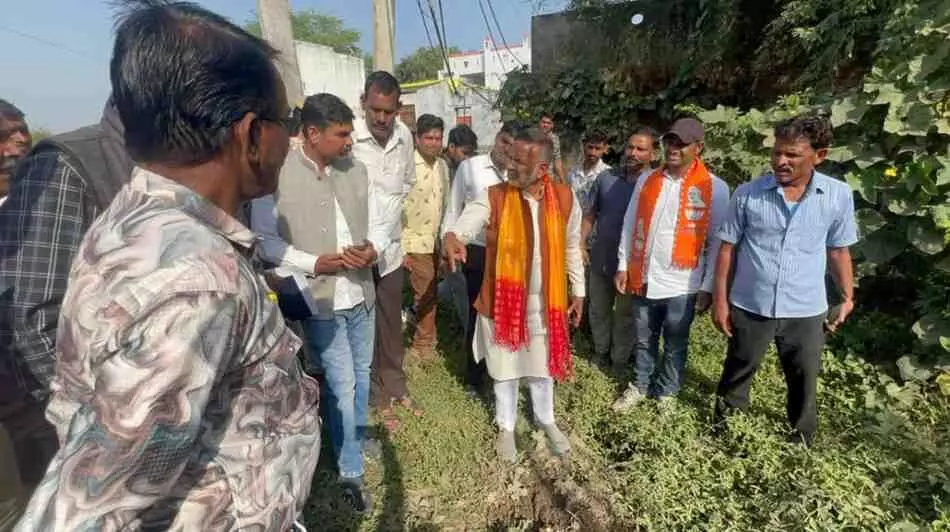 Minister Hiralal Nagar
