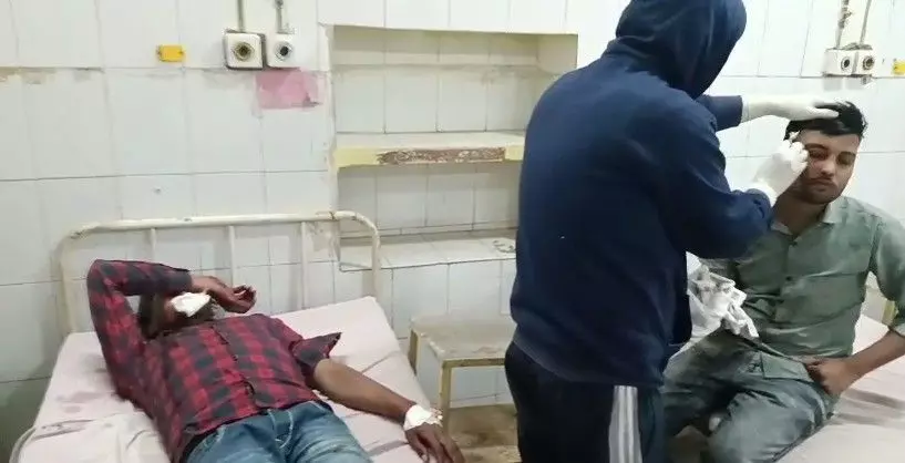 Two youths were seriously injured in a road accident, Two youths were seriously injured in a road accident,