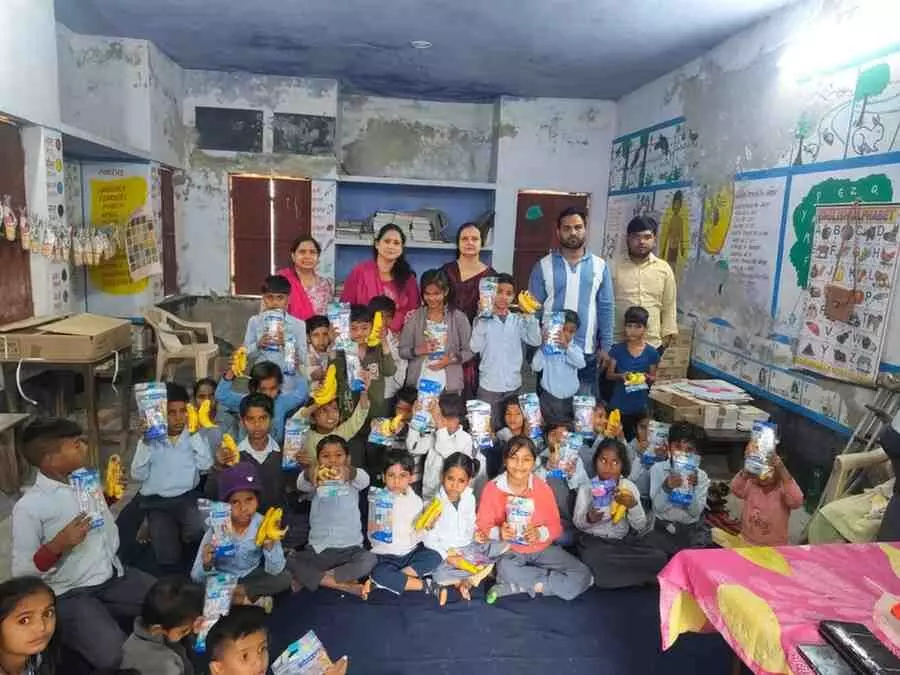 On Childrens Day, womens groups distributed school kits On Childrens Day, womens groups distributed school kits