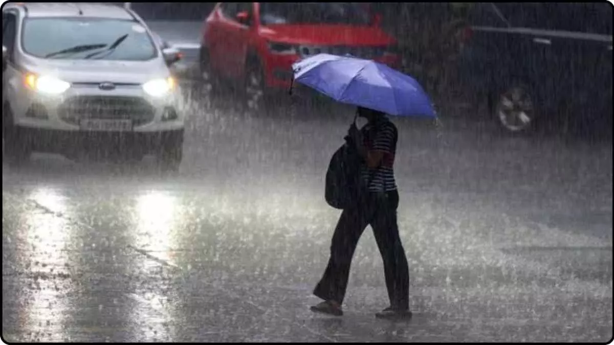 Heavy rain alert issued for Chennai and Tamil Nadu; heavy rain likely in next 24 hours Heavy rain alert issued for Chennai and Tamil Nadu; heavy rain likely in next 24 hours
