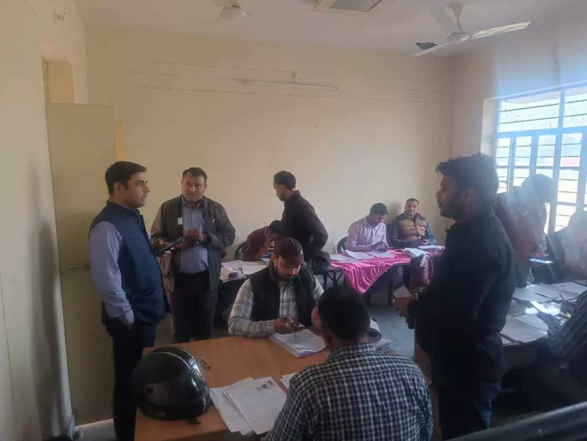 Voter list digitization picks up pace in Deeg Voter list digitization picks up pace in Deeg
