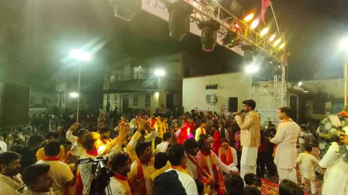 A wave of devotion surged in the Khatu Shyam Bhajan
