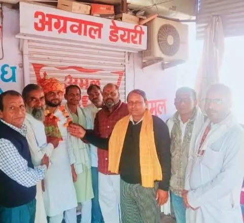 ongress leaders gave a grand welcome to Abdul Hai ongress leaders gave a grand welcome to Abdul Hai