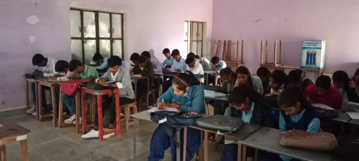 Bhusavar GV College. Bhusavar GV College.