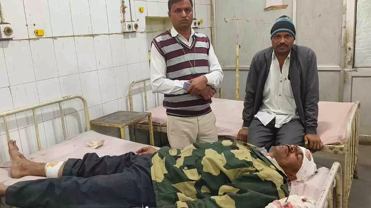 Four people injured Four people injured