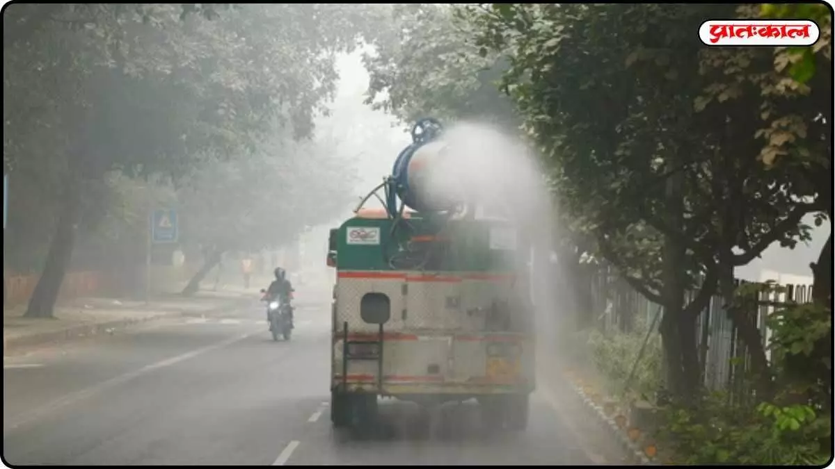 Delhi AQI worries grow: Toxic smog and pollution make life difficult for citizens Delhi AQI worries grow: Toxic smog and pollution make life difficult for citizens