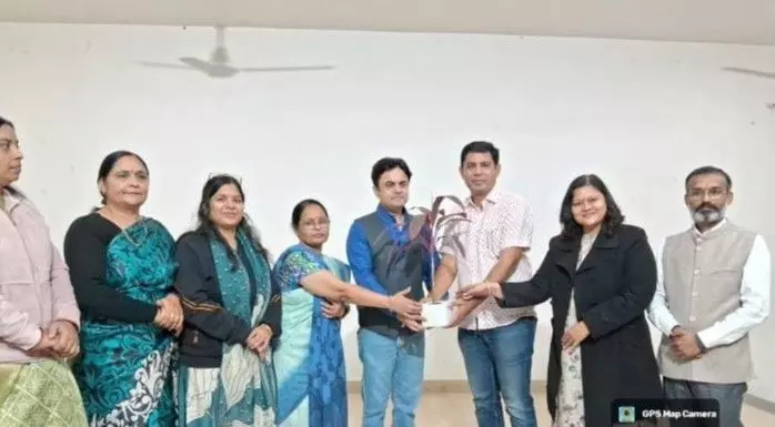 कोटा के शहर एवं देहात कांग्रेस के नए अध्यक्षों ने पूर्व नेताओं से की शिष्टाचार मुलाकात कोटा के शहर एवं देहात कांग्रेस के नए अध्यक्षों ने पूर्व नेताओं से की शिष्टाचार मुलाकात