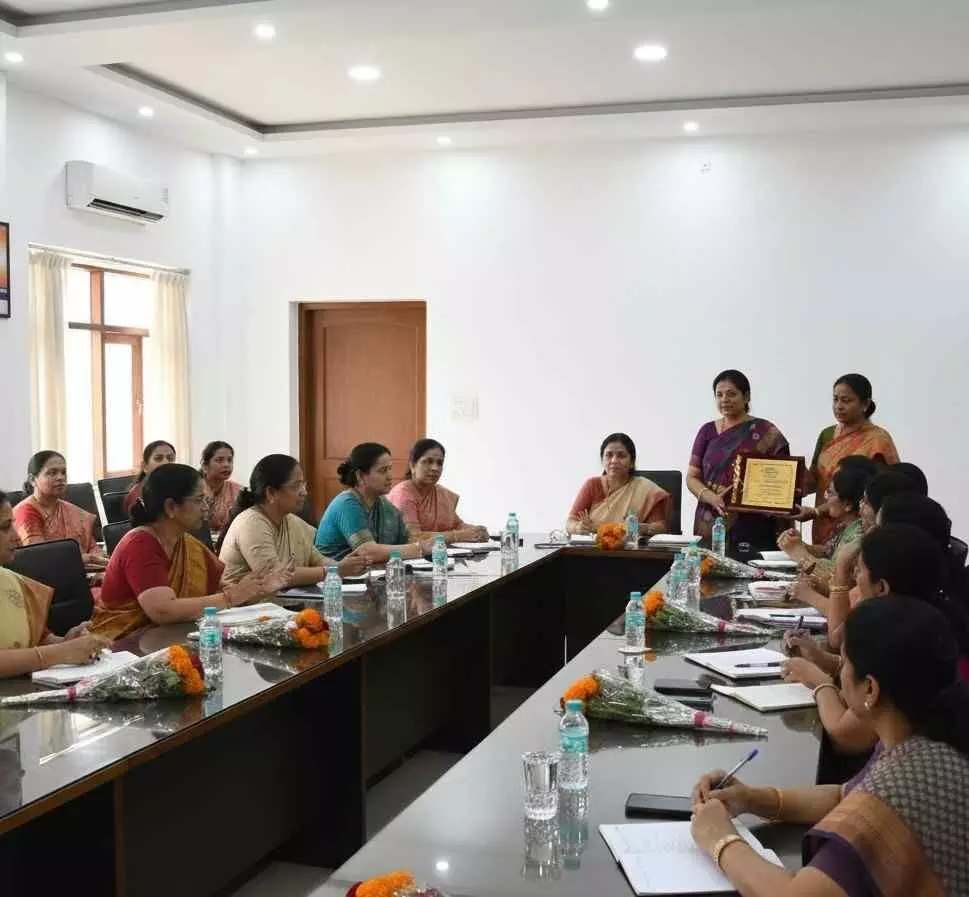 Important meeting of District Mahila
