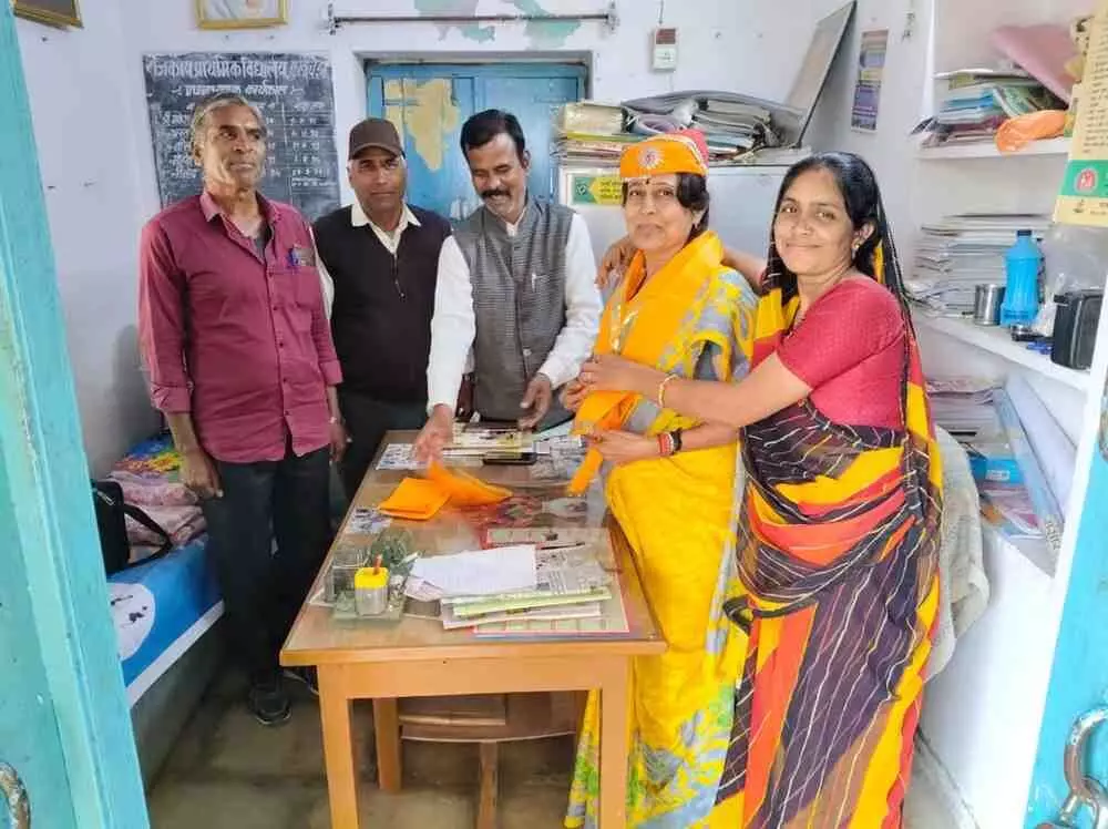 Principal Alok Bharti was given a grand welcome Principal Alok Bharti was given a grand welcome