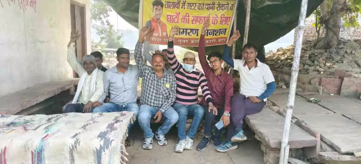 Girish Sharma continued his hunger strike Girish Sharma continued his hunger strike