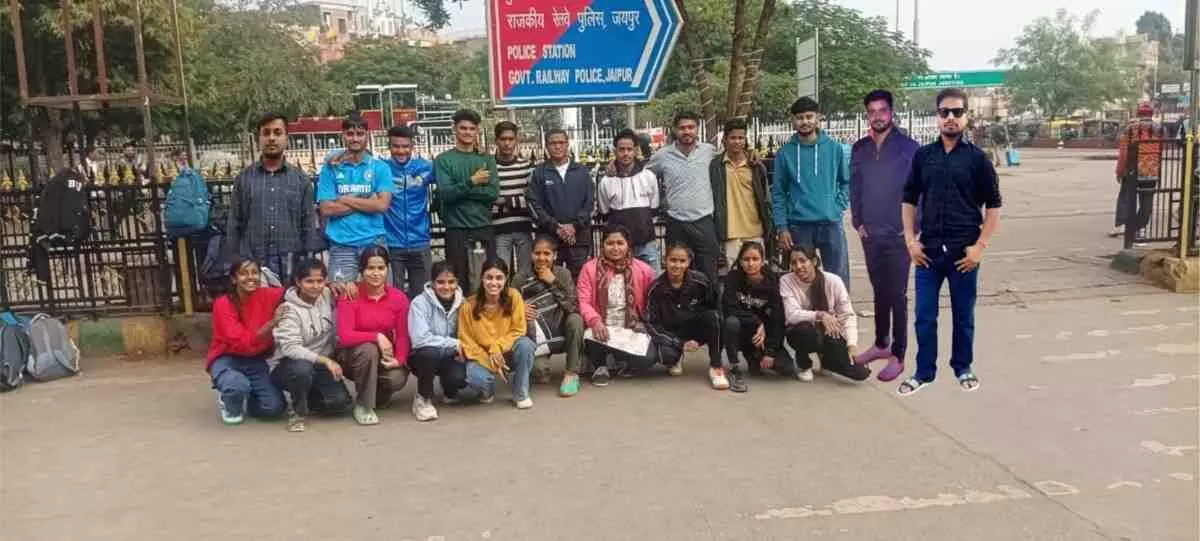 district tennis ball cricket team departs,