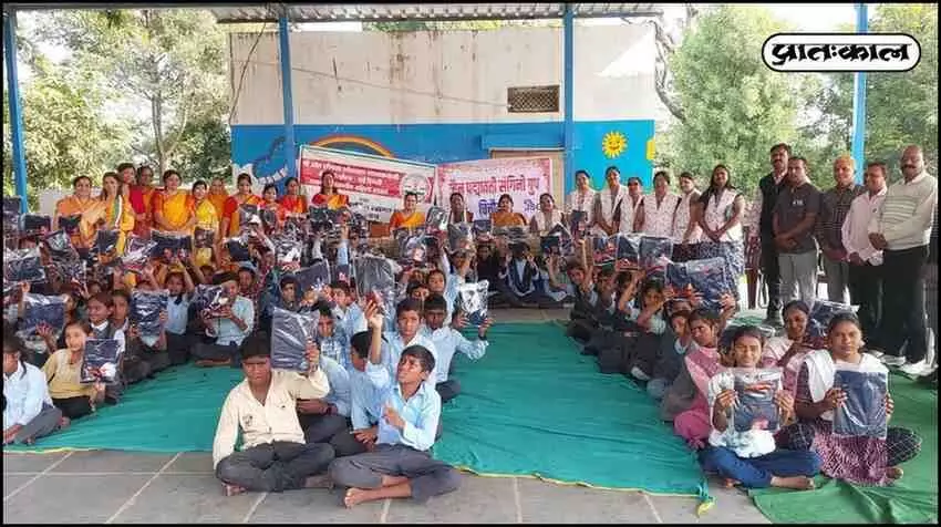 Philanthropists distributed 124 sweaters at Bilia School, Philanthropists distributed 124 sweaters at Bilia School,