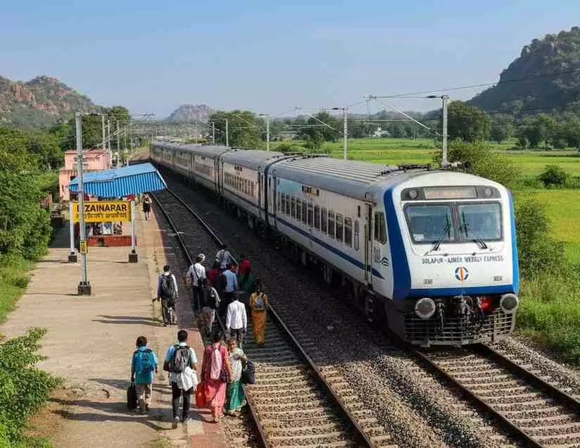 Solapur-Ajmer weekly special train service started, Solapur-Ajmer weekly special train service started,