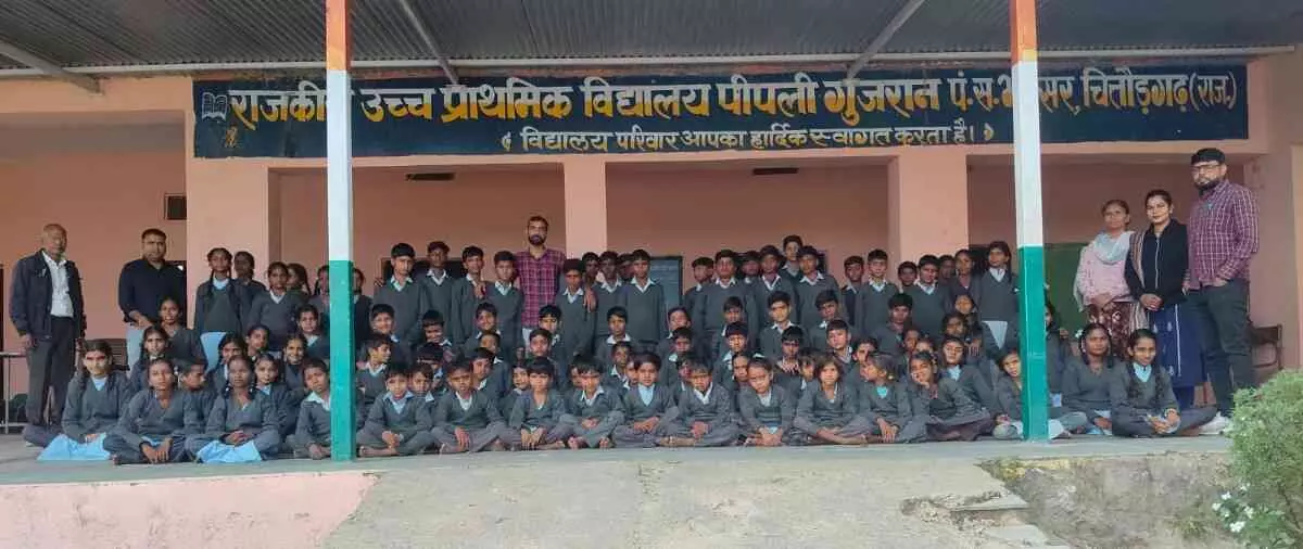 Winter uniforms spread happiness on children Winter uniforms spread happiness on children