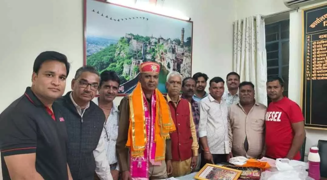Grand welcome to newly appointed Deputy Vinod Kumar Lakhara in Bhadesar Grand welcome to newly appointed Deputy Vinod Kumar Lakhara in Bhadesar