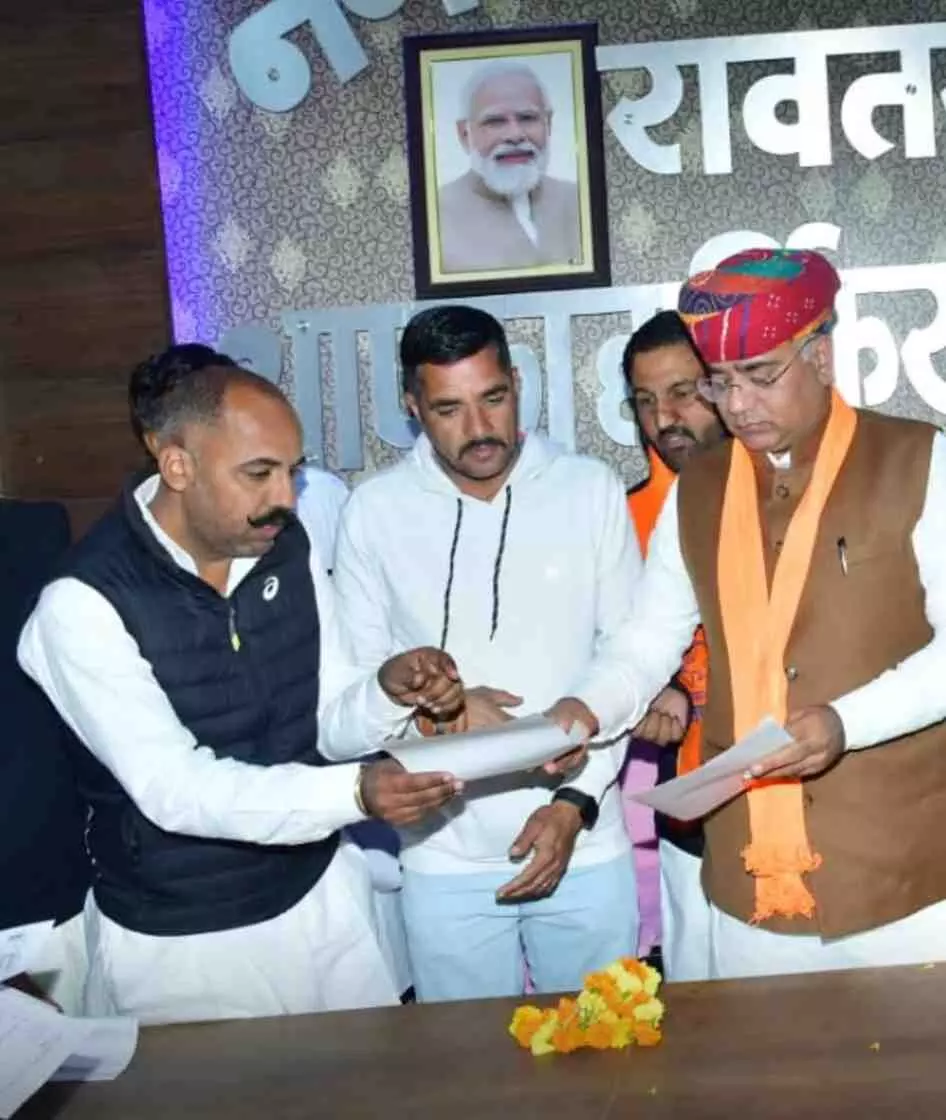 BJP leader meets minister in Nohar to address farmers irrigation problems BJP leader meets minister in Nohar to address farmers irrigation problems