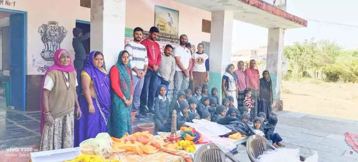 The children at the New Aabadi School brightened, The children at the New Aabadi School brightened,
