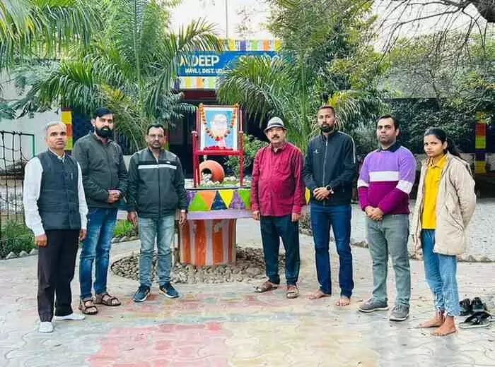 Tribute programme held in Mavli, paying Tribute programme held in Mavli, paying