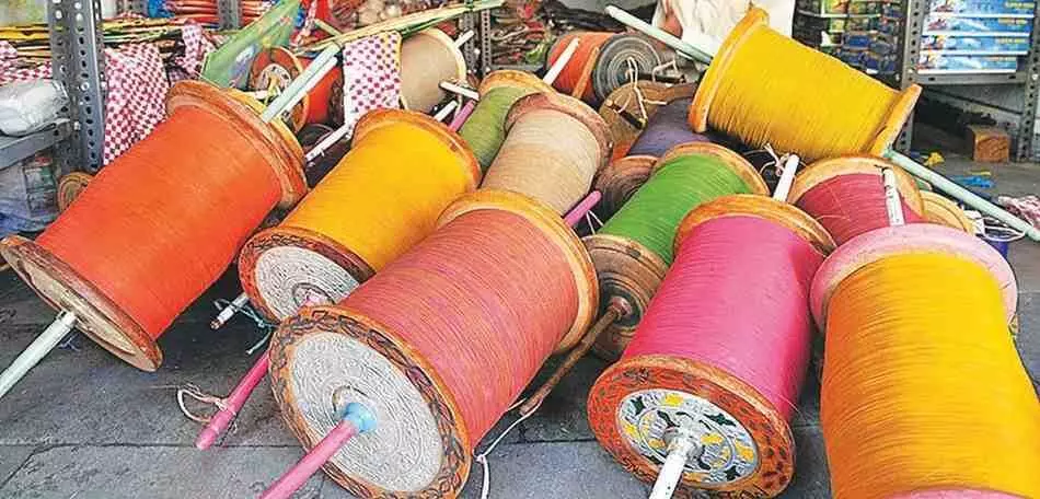 Nandurbar: Sale and use of nylon manja strictly banned, police warn of strict action Nandurbar: Sale and use of nylon manja strictly banned, police warn of strict action