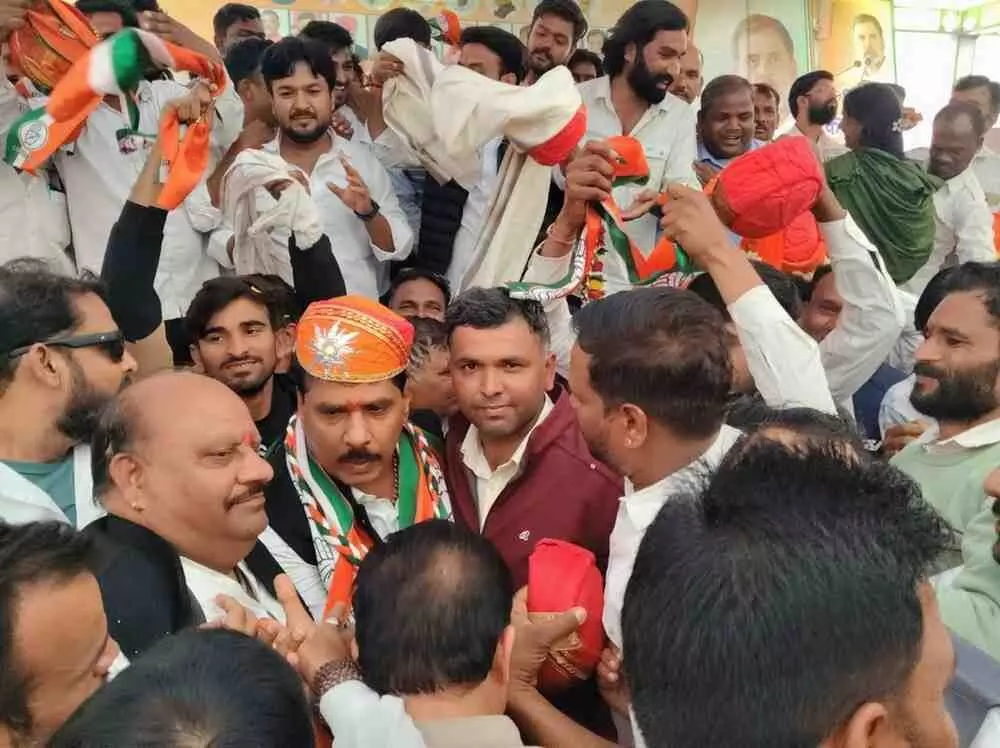 Bhupal Sagar: Congress District President Pramod Singh Sisodia assumed charge, workers from across the district poured in support. Bhupal Sagar: Congress District President Pramod Singh Sisodia assumed charge, workers from across the district poured in support.
