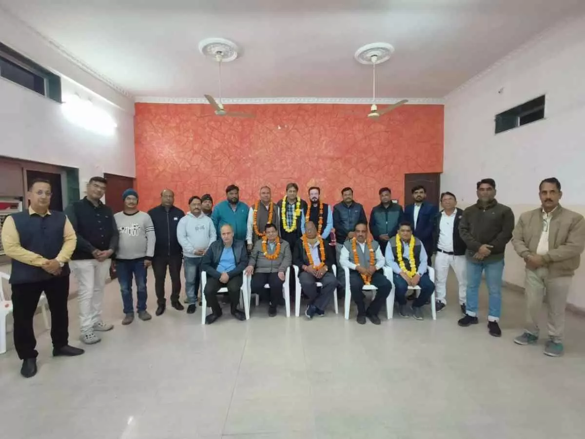 Rajiv Jain becomes the new president of City Chemist Association, the organization will get new guidelines. Rajiv Jain becomes the new president of City Chemist Association, the organization will get new guidelines.