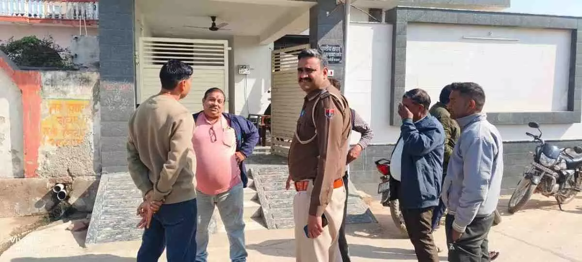 House left in the care of neighbor, major theft occurred the same day: Thieves escaped with 2.18 lakh cash and jewelry, neighbor under suspicion