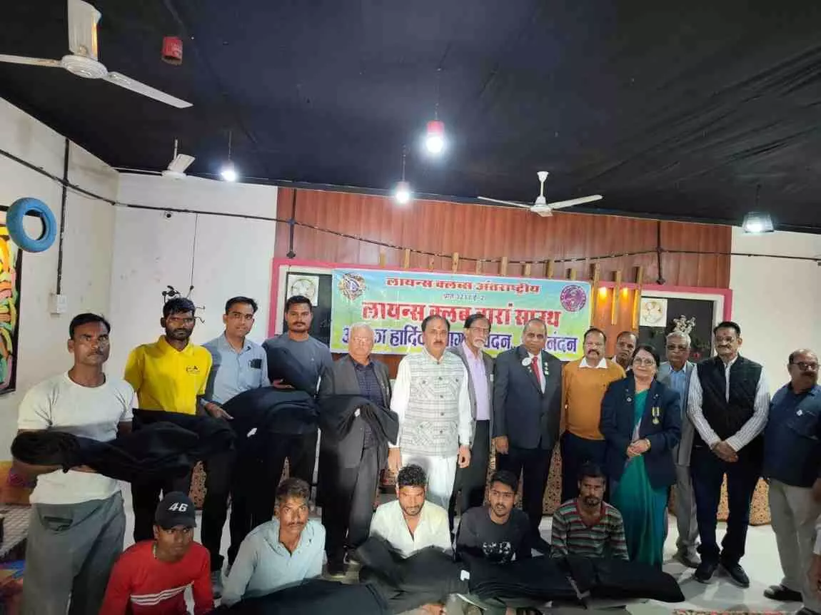 Try to give light to the people: Prantpal Garg | Governors visit program organized at Lions Club Baran South Try to give light to the people: Prantpal Garg | Governors visit program organized at Lions Club Baran South