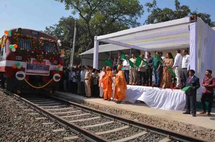 Demu service resumed on the Vasad-Kathana section, Demu service resumed on the Vasad-Kathana section,