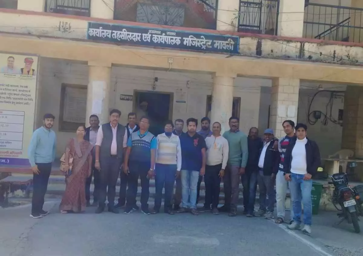 BLO submitted a memorandum to the Sub-Divisional Officer, Mavli, BLO submitted a memorandum to the Sub-Divisional Officer, Mavli,