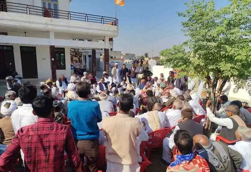 Farmers in Nohar raised demands regarding irrigation problems, Farmers in Nohar raised demands regarding irrigation problems,