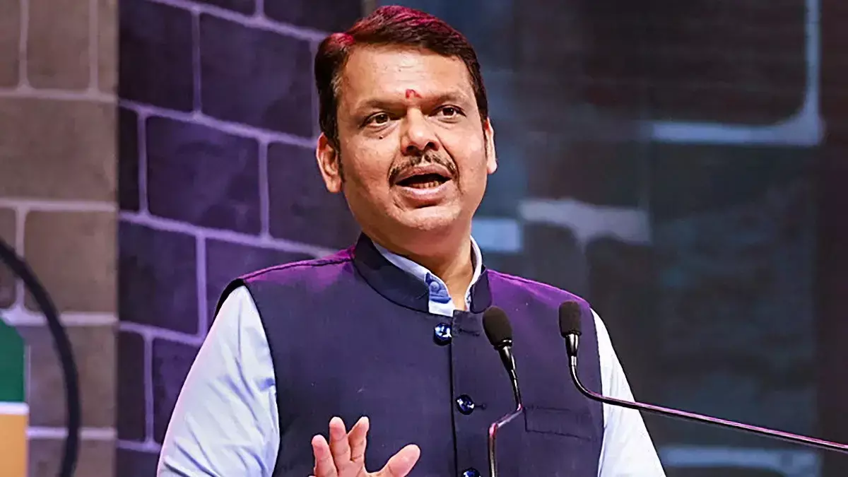 Chief Minister Fadnavis issued a stern warning to the MLAs in the Assembly, Chief Minister Fadnavis issued a stern warning to the MLAs in the Assembly,
