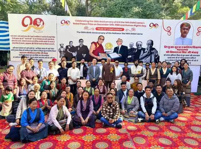 Nathdwara MLA and Tibetan community distributed 20,000 sweaters to the needy.