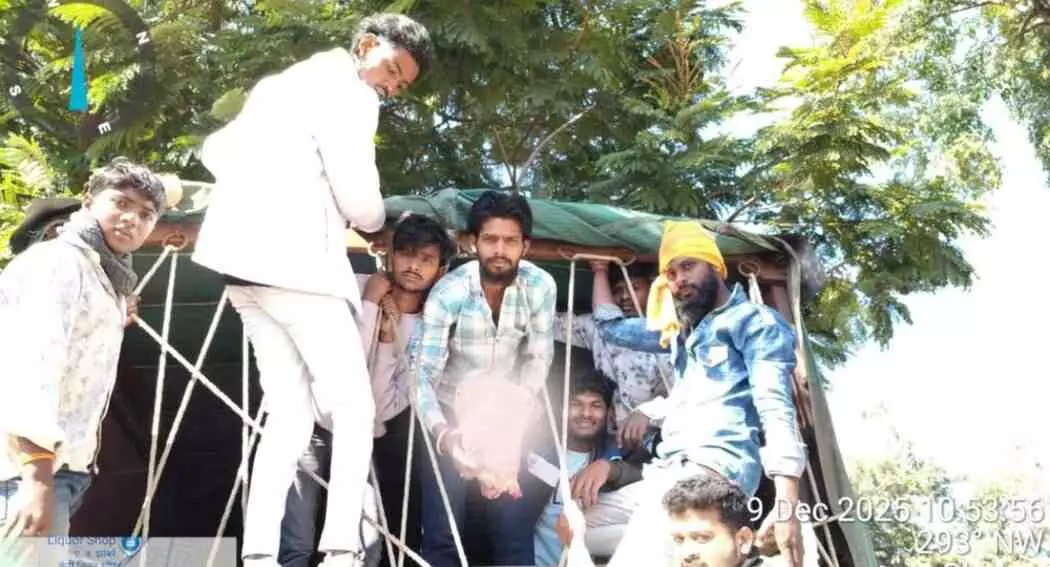 Illegal transportation of 10 tons of beef busted in Chakur, major action by Goseva Mahasangh – truck handed over to police Illegal transportation of 10 tons of beef busted in Chakur, major action by Goseva Mahasangh – truck handed over to police
