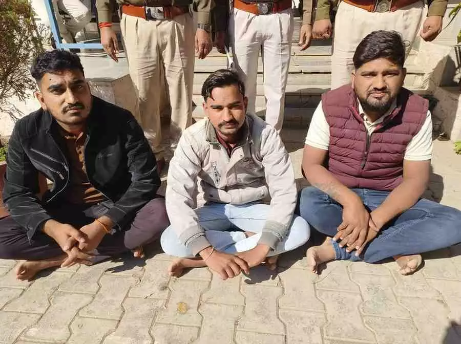 Three accused, including an interest mafia, arrested