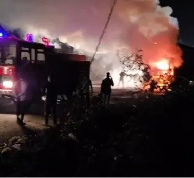 A truck parked in Udgir caught fire, causing an explosion in the cabin; the driver narrowly escaped. A truck parked in Udgir caught fire, causing an explosion in the cabin; the driver narrowly escaped.
