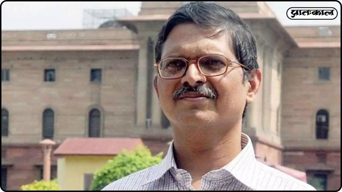 Former IPS officer Amitabh Thakur broke down in tears after his arrest and pleaded for protection in court. Former IPS officer Amitabh Thakur broke down in tears after his arrest and pleaded for protection in court.