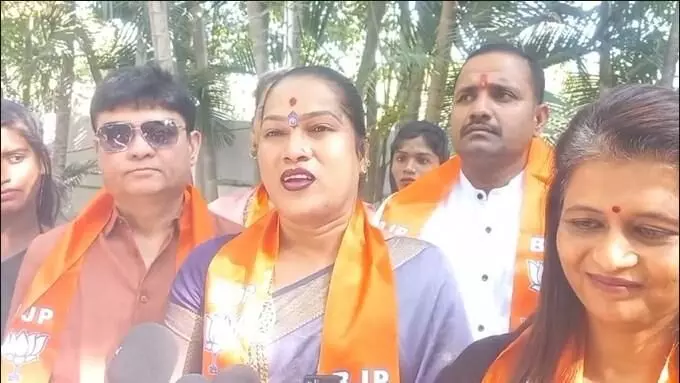 For the first time in Laturs political history: transgender Mauli Laturkar joins the BJP, vows to become a corporator For the first time in Laturs political history: transgender Mauli Laturkar joins the BJP, vows to become a corporator