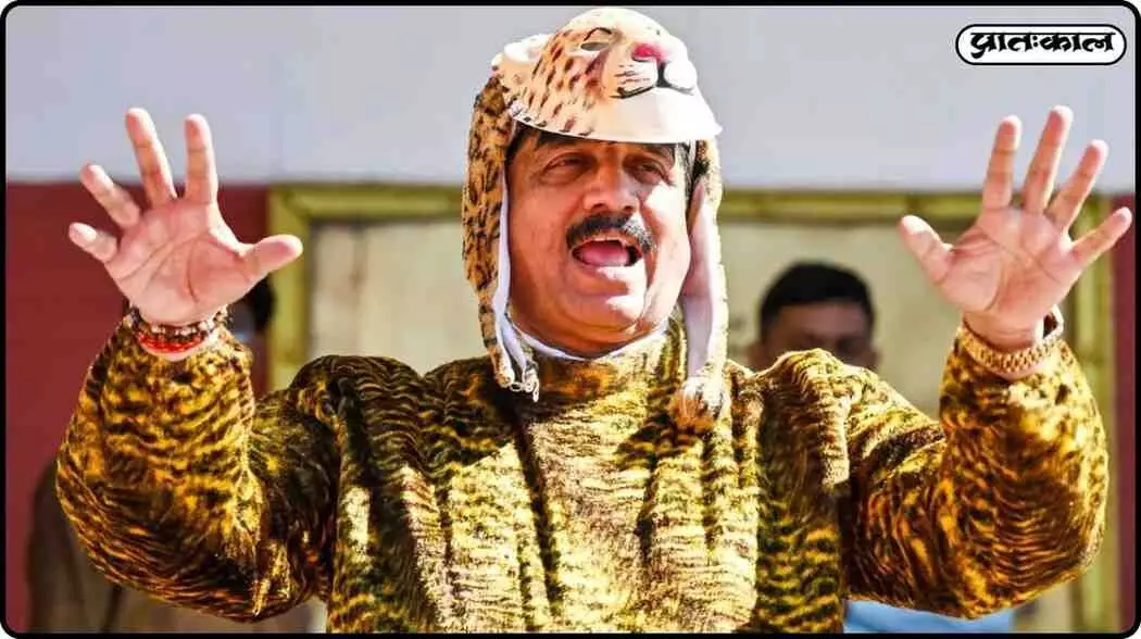 MLA stages dramatic protest; Junnar MLA dresses up as leopard, questions villagers safety