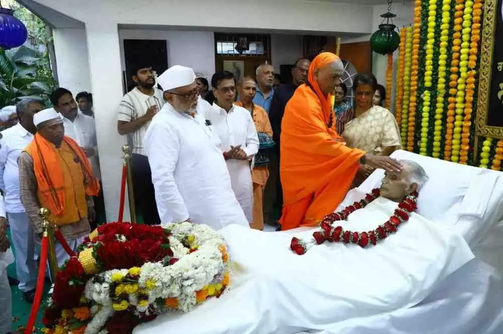Senior leader Shivraj Patil Chakurkar passes away: An era of six decades of cultured politics ends Senior leader Shivraj Patil Chakurkar passes away: An era of six decades of cultured politics ends