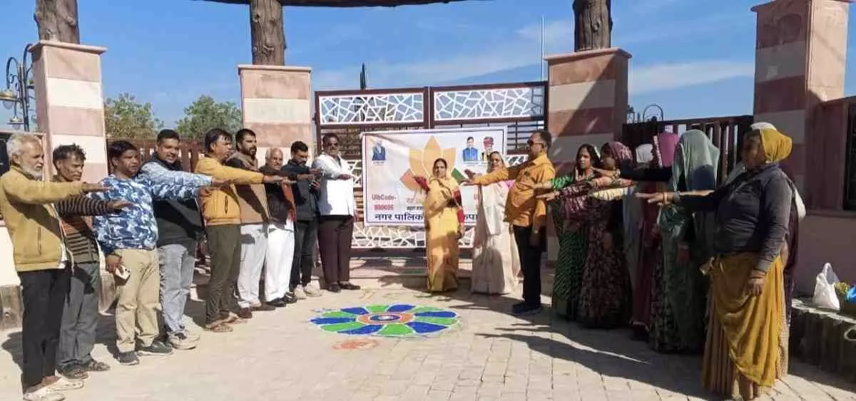 Public representatives gave the message of cleanliness by picking up brooms, Public representatives gave the message of cleanliness by picking up brooms,